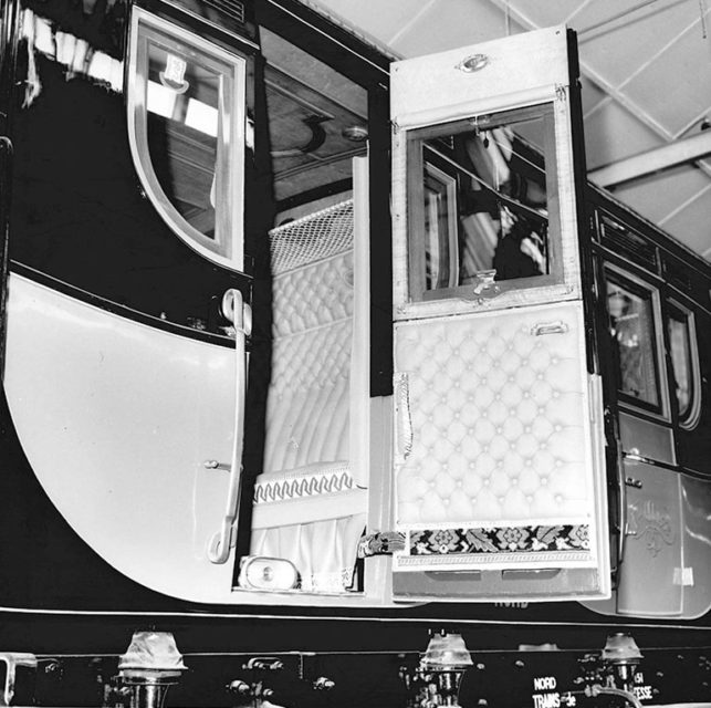 A151 Nord car in the workshop of Romilly-sur-Seine, 3 February 1970, Cité du Train collection