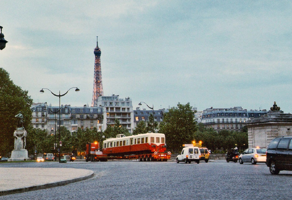 Anonyme, Arrivée de l’autorail X4039 à Paris (appartenant à l’association touristique ABFC de Dijon) à l’occasion de l’événement Train Capitale, 12 mai 2003, Collection Cité du Train